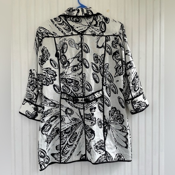 Chico’s White & Black LINEN-Blend Jacket Size Medium 8 - Picture 3 of 10